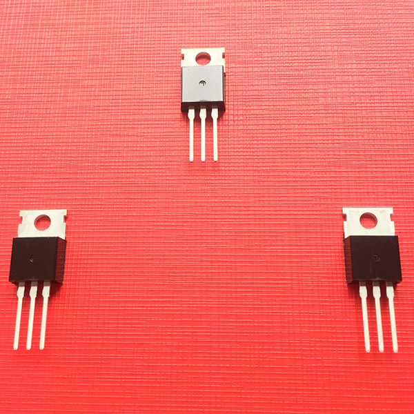 國產自主核心技術的場效應管：FHD9540，適用于電動車儀表盤